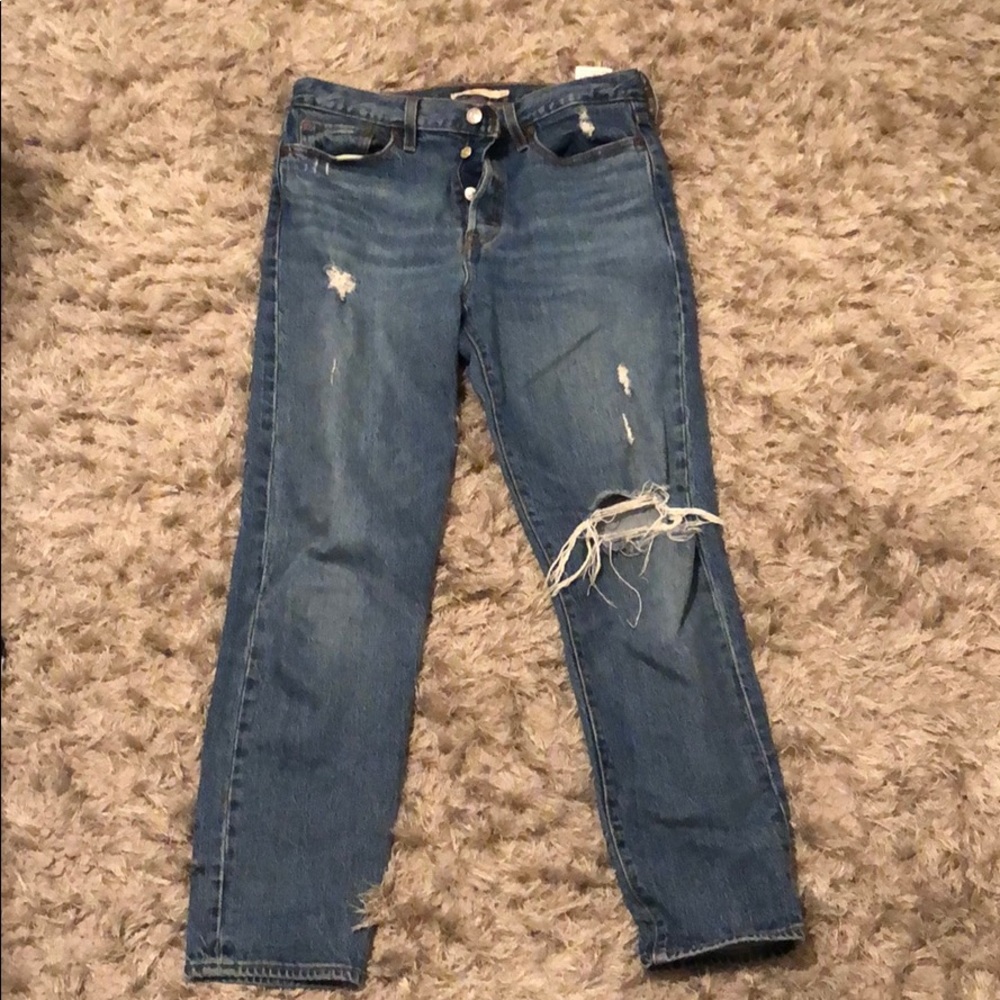 Levi Wedgie Jean